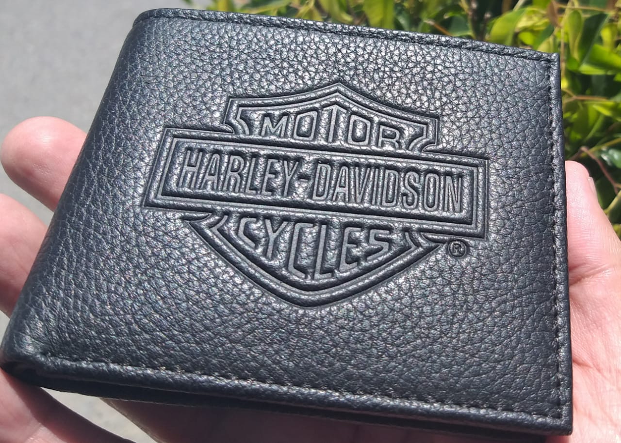 Billetera original HARLEY DAVIDSON de cuero con el logotipo HD repujado